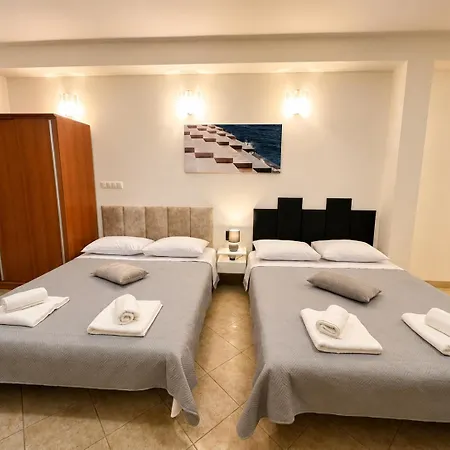 Central Garden Studio, Walk To Old Town * Zadar