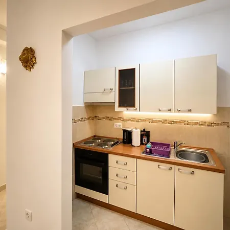 Appartement Central Garden Studio, Walk To Old Town Zadar