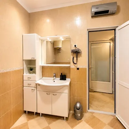 Central Garden Studio, Walk To Old Town Zadar